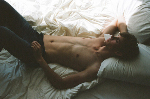 shirtlessboys:  untitled by zachary ayotte on Flickr.