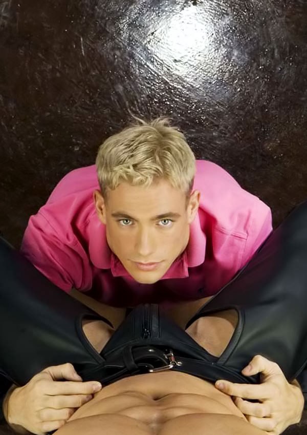 onlymengay:  VIP GAY ZONE 