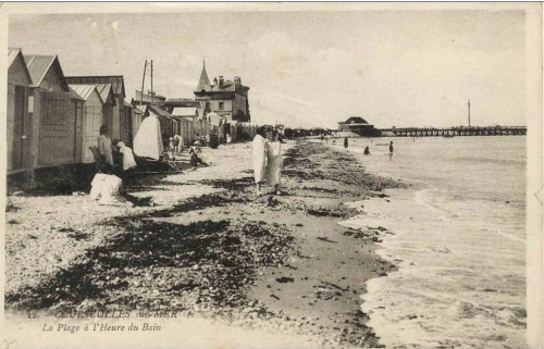 Courseulles, France Date Unknown Courseulles, in Calvados, on the English Channel, was not a fashion