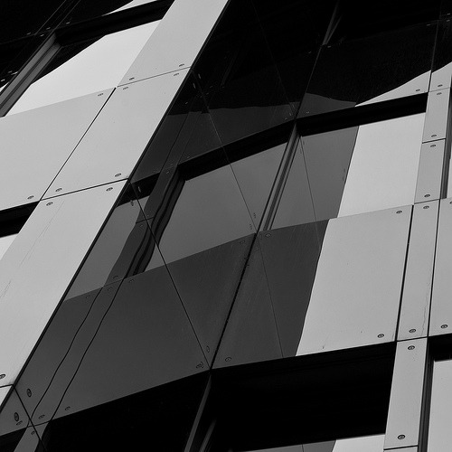 chingus:  fenster b&amp;w (by mdsmdsmds) 