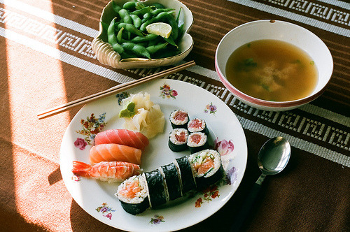 rainbowsandwitheringwinters: dinner (by half girl)