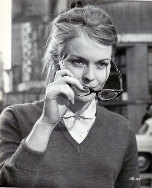 extranuance: In the French Style (1963) Jean Seberg