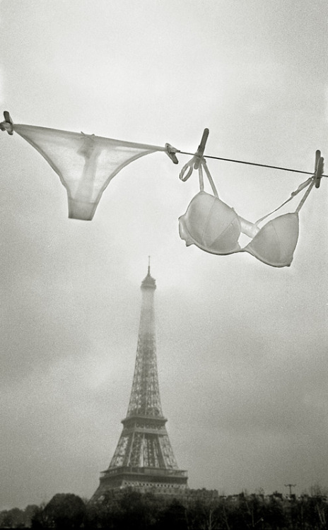 missdainamite: Paris in lingerie