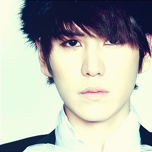 heesex:  Nine favorite pictures: Cho Kyuhyun ― (Super Junior). 