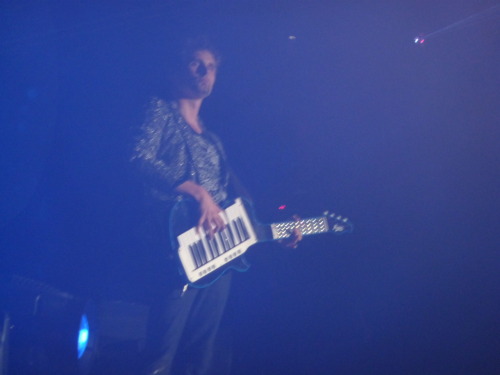 itstartedwithachair-x:Muse at Reading Festival. :D &lt;3these are my photo’s and yes they may be a b