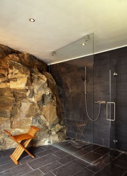 theabsolution:  Rock Bath (via bungalow)