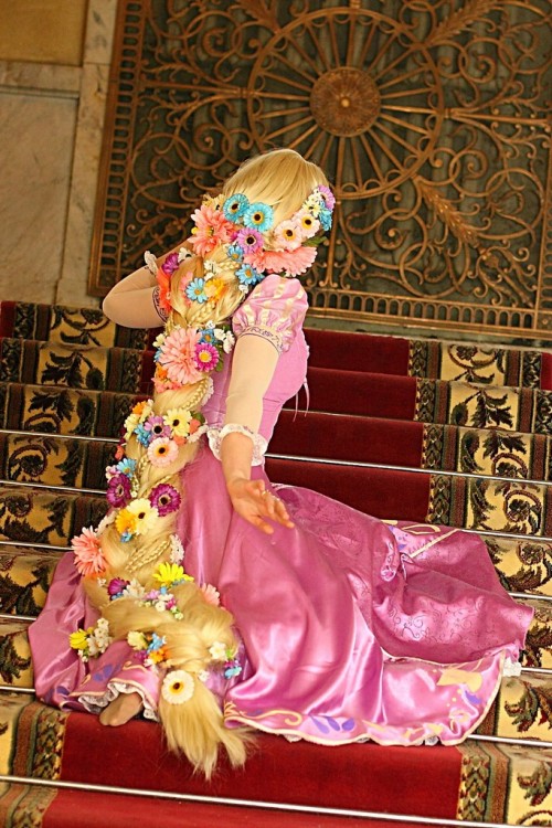 areadnecosplay:Rapunzel from Disney’s TangledCosplay by usagi-katAbsolutely stunning!