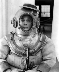 Buster Keaton on the set of Navigator, 1924