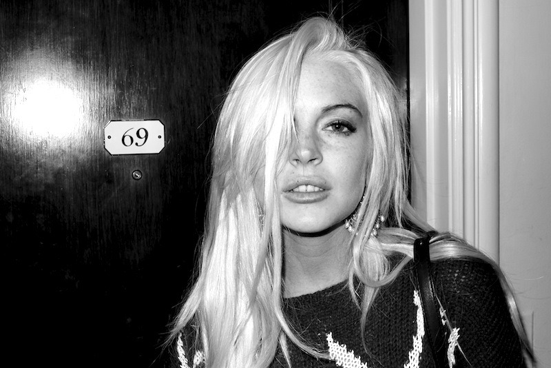 terrysdiary:  Lindsay Lohan in front of Room 69. 