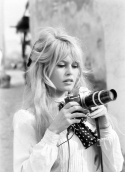 suicideblonde:  Brigitte Bardot 