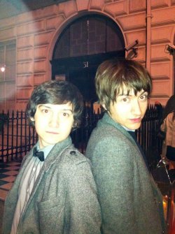 jigsawomenwithorrormovieshoes:  eilidhzo:  another alex turner and craig roberts picture for yall  Too gay to function. 