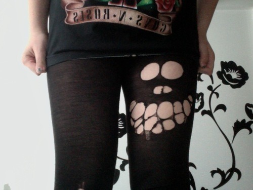  Nada dura para sempre e ambos sabemos que corações podem mudar. Guns N’ Roses