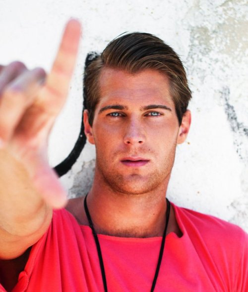 Holy shit man! basshunter is hot now! LOL