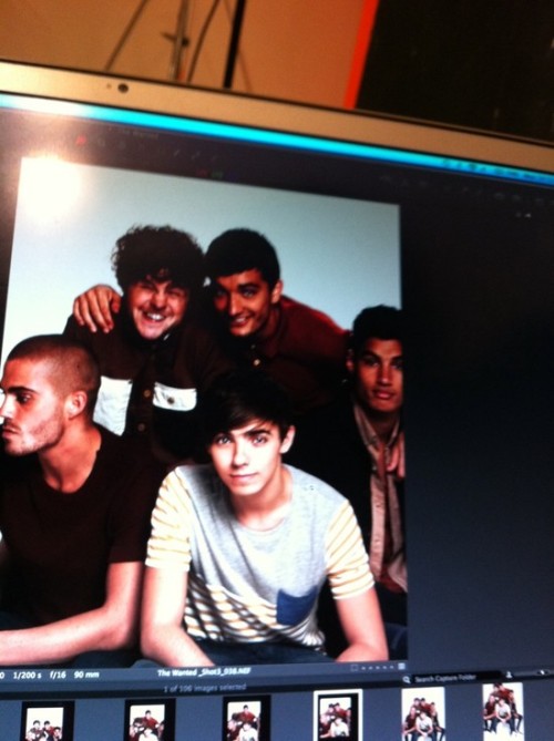 foolishformcfly:  I know Jay is funny in this but look at Nathan asdhsfd  Good lord. Nathan Sykes :O