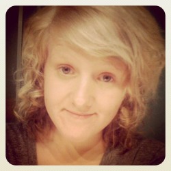 curlz&nomakeup. (Taken with instagram)