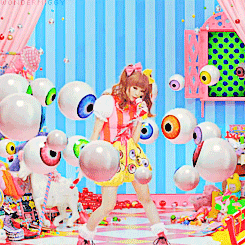 (ﾉ◕ ヮ ◕)ﾉ*･✧Kawaiii*･✧