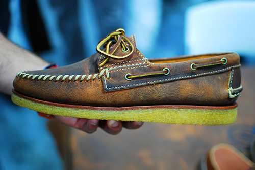 Red Wing SS12
Digging the yellow crepe soles
Source: Selectism