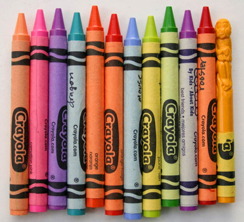 justlovetospeak:thewilliambeckett:Crayon carvings of the 12 Chinese zodiacs.(via here)so cool