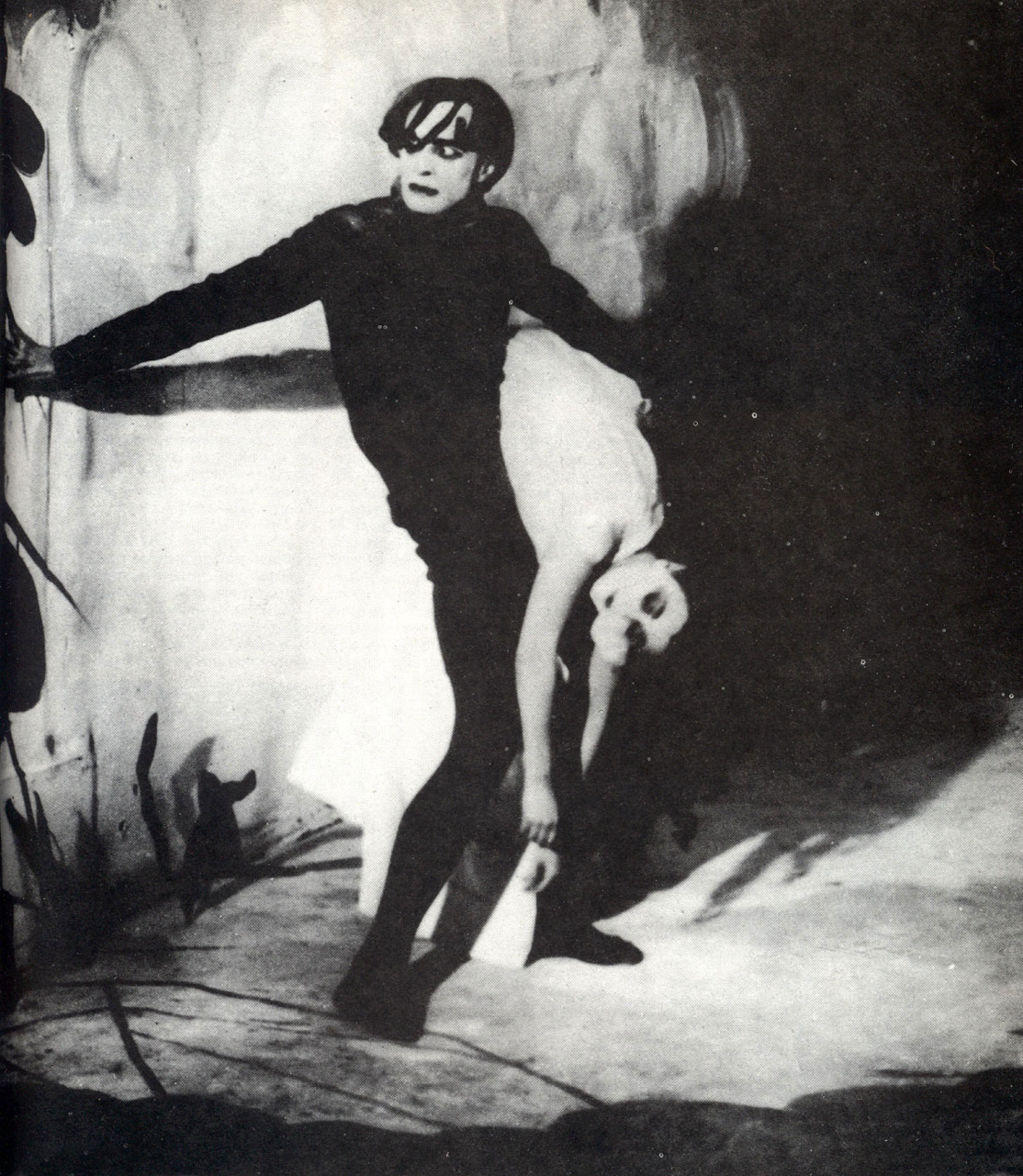 vintagemarlene:  conrad veidt and lil dagover in the cabinet of dr caligari, 1920