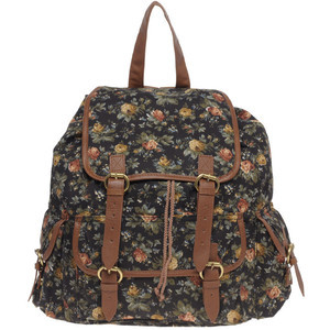 GIVEAWAY! UNLIMITED ENTRIES, PRETTY PRIZE!