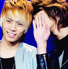 bruna-chan:  JongHo (L) 