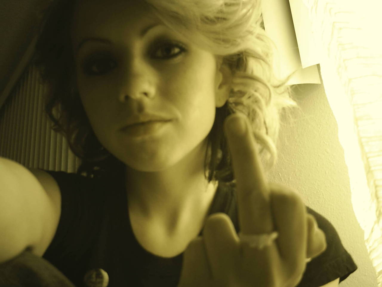 epfidemic:  fuck youyour daily dose of lexi belle - 9-8-11  