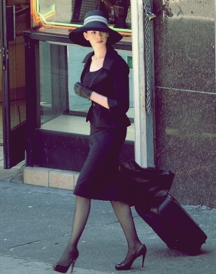 timdrakewayne:  Anne Hathaway as Selina Kyle on the set of The Dark Knight Rises