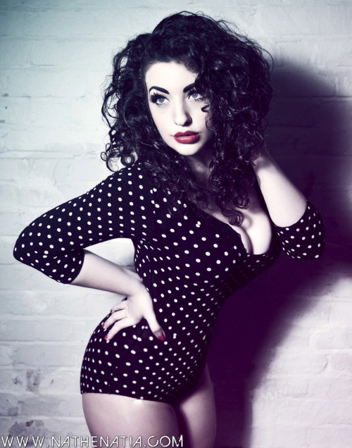 curveappeal:  Submitted by Joanne Jayne (joannejayne.tumblr.com) adult photos