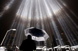 julieebaybee:  Tribute of Light for 9/11 A team of 30 electricians worked through the night yesterday to prepare  for the 10th anniversary of the World Trade Center attacks which takes  place on Sunday. The ‘Tribute in Light’ is made up of 88 bulbs