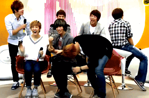 bitcheul:  So precious. :’D 