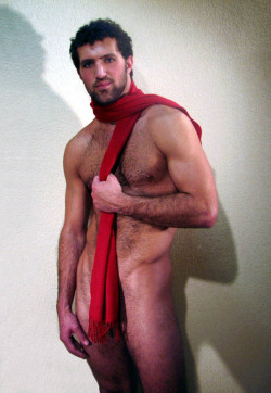 hot4hairy:  I love the outfit, but if its cold enough for a scarf, that fur isn’t going to be enough….you are going to have some serious raisin bag and nipple-itus going on!! http://hot4hairy.tumblr.com 