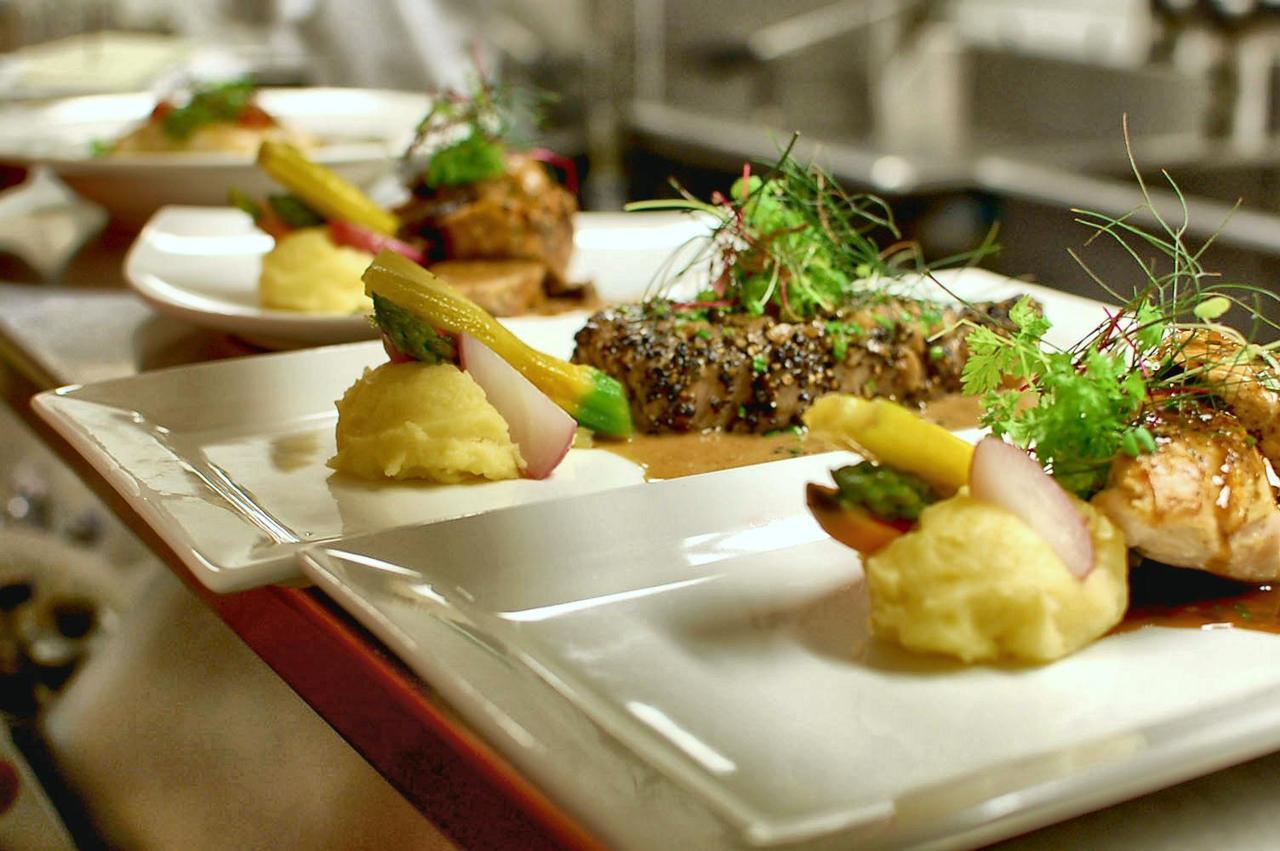 restaurantmatisse:  Weekly SpecialsSoup Chilled Mint and grilled heirloom tomato.Salad