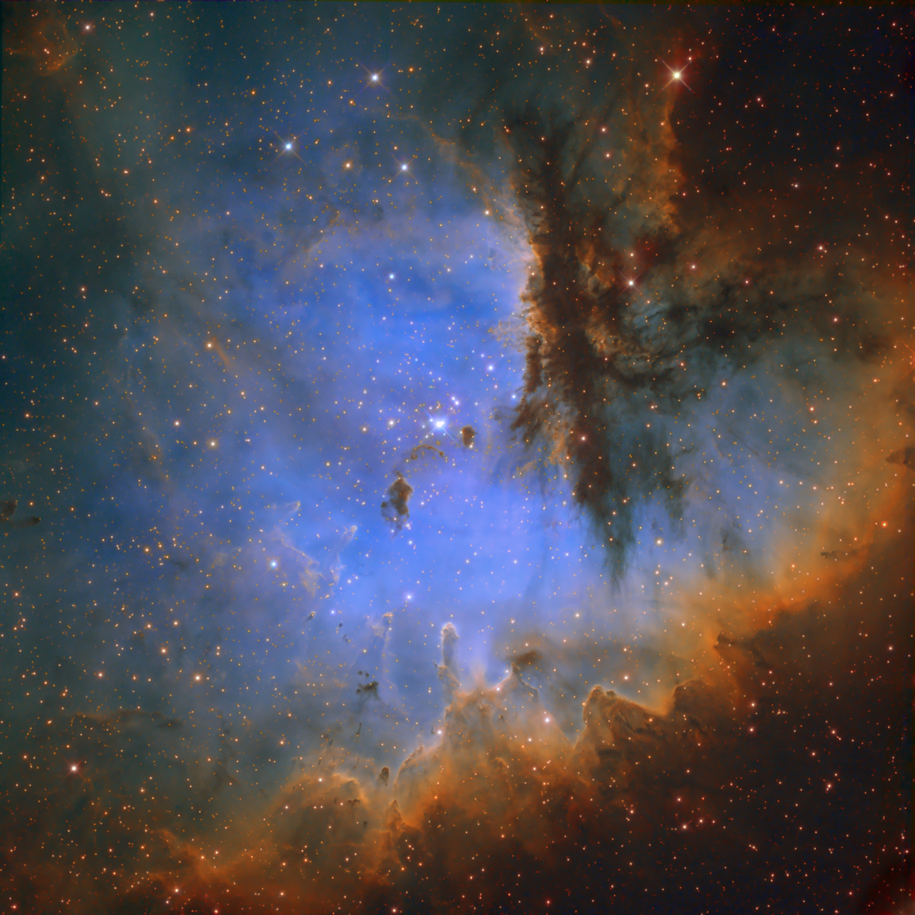 boyastronomer:  Another nice colorful nebula.  I would tell you the name but they