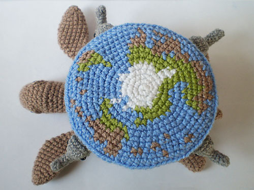 professional grumpypants, Great A'Tuin Amigurumi