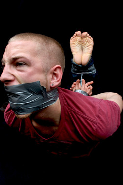 nicosar:  This scally lad is being shipped to America, where his exotic accent will attract plenty of paying customers for his master. Not that he’ll be speaking much, of course. 