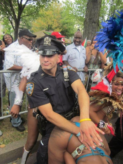 submissive-black-women: White police officers