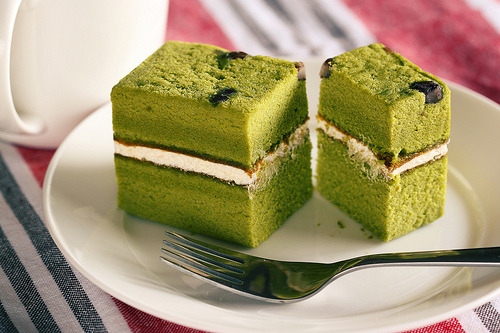 diet-killers:Green Tea Cake (by Fear_Through_The_Eyes)