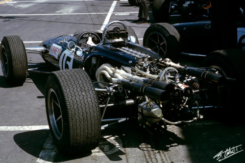 The gorgeous Eagle Weslake Mark I (1966), at Mexico.Dan Gurney was a very lucky man.Photo by the Cah