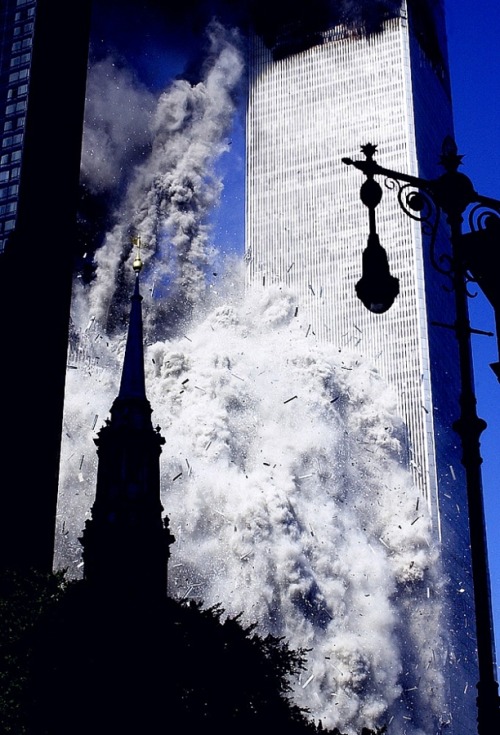 firsttimeuser:  9:55 AM, 9-11, by Phil Penman