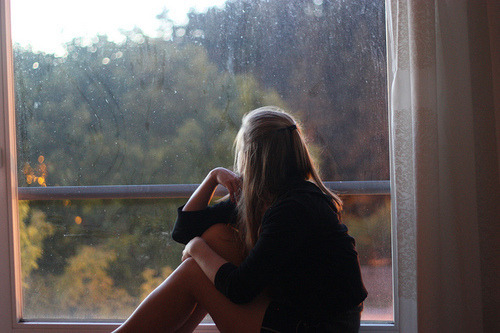 amorsuicida:  Talvez eu só tenha que esperar pela pessoa certa. (Vida-Amarga) 