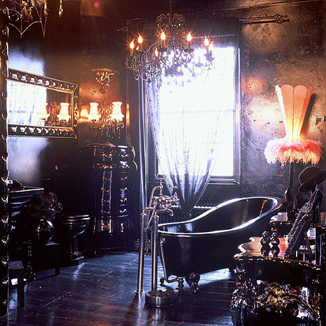 cyndi-von-spook:  Alice down the rabbit hole… I would love to be the person who
