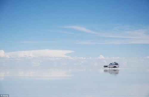 天空を映す地球最大の鏡、ボリビア「ウユニ塩原」絶景写真:カラパイア