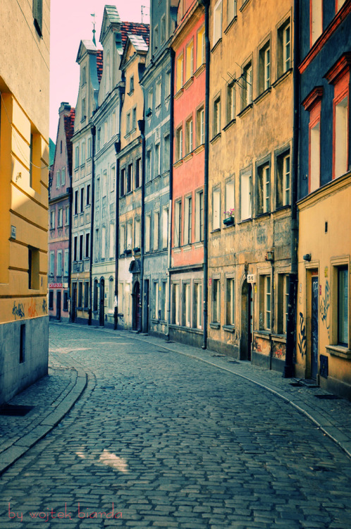 biarda:  Wrocław, Poland (by wojtek biarda) http://fotobiarda.deviantart.com/ 