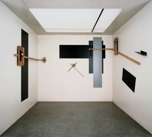 El Lissitzky (1890 - 1941)A Russian artist, designer, photographer, typographer, polemicist and arch