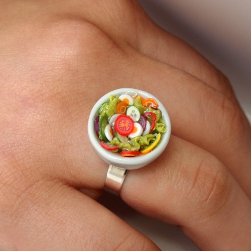 truebluemeandyou: Polymer Clay Salad Ring. Since this has taken on a life of its own and some people