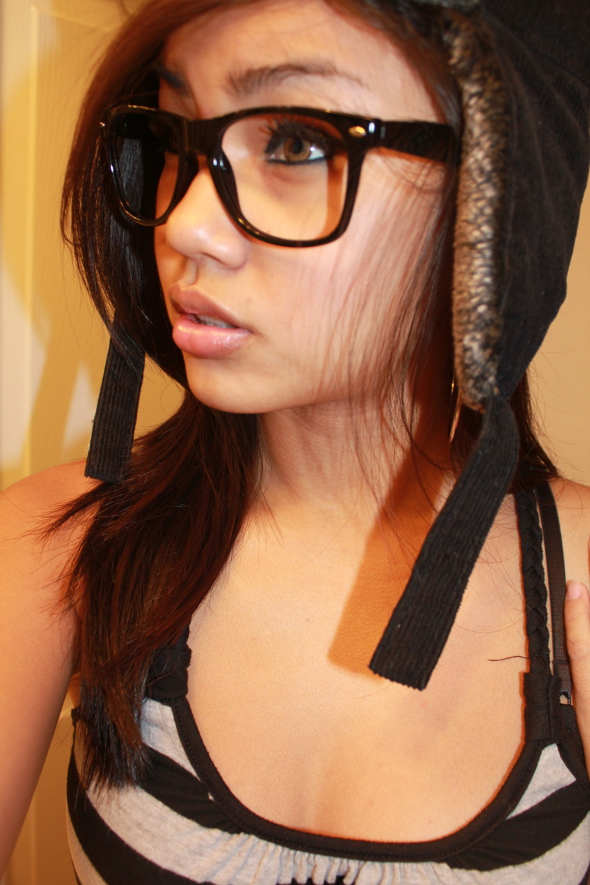 daanghuynh:  roxanneboo:  yea.  She’s freaking pretty! *O* 