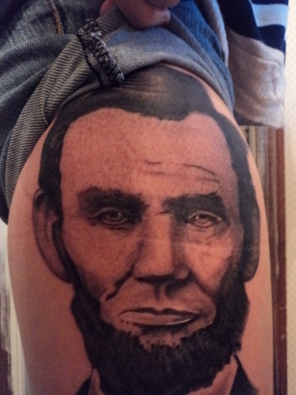 fuckyeahtattoos:  Abraham Lincoln done by my good friend Cheetah. This was his first