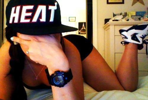 Porn Pics akillaf:  Jordans, Snapback, and a Gshock