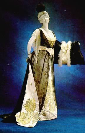 fripperiesandfobs:Worth evening dress ca. 1913