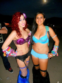 Me and Kassie(fearandloathing420.tumblr.com) at Atlantis. I&rsquo;m a mermaid, if you haven&rsquo;t noticed. :)